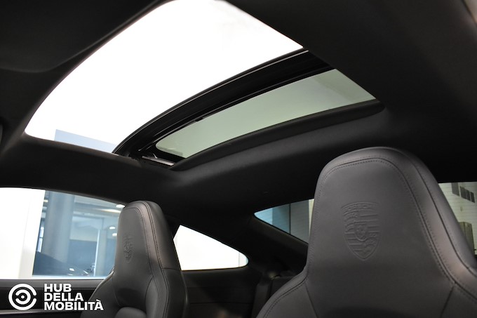 PORSCHE 911 Carrera S